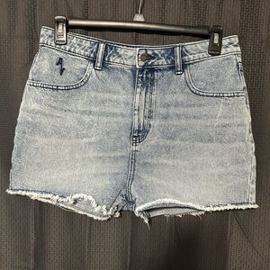 As you (AY) Denim Shorts Women’s Size 12 (32 in waist) Light Wash 2 in Inseam